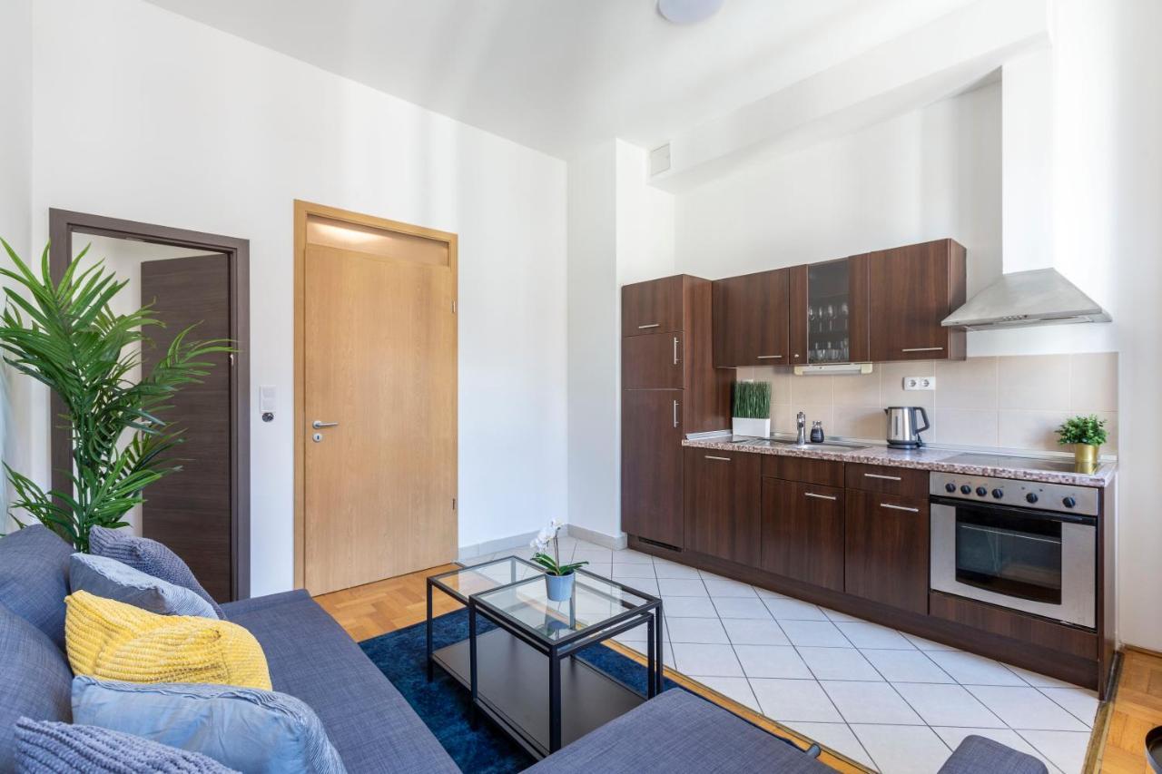 Downtown Cozy Home In The Gozsdu Garden Budapest Luaran gambar