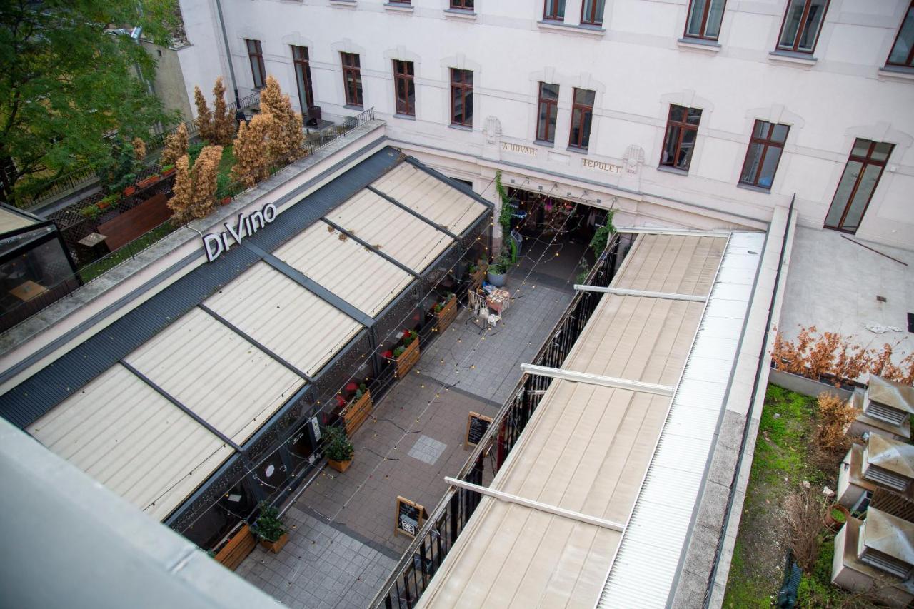 Downtown Cozy Home In The Gozsdu Garden Budapest Luaran gambar